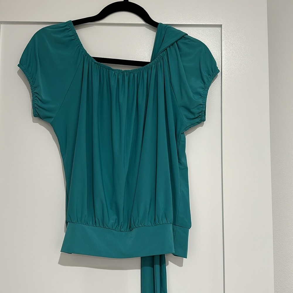 Express Top - Picture 2 of 4